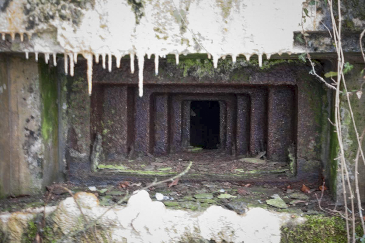 Ligne Maginot - BOIS DE KERFENT NORD 2 - (Blockhaus pour arme infanterie) - Détail de l'embrasure - Fré Do