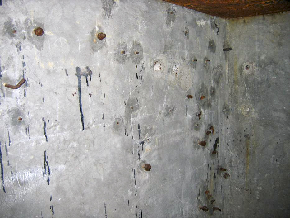 Ligne Maginot - BLOCHMONT - (Observatoire d'artillerie) - Traces d'équipement téléphonique