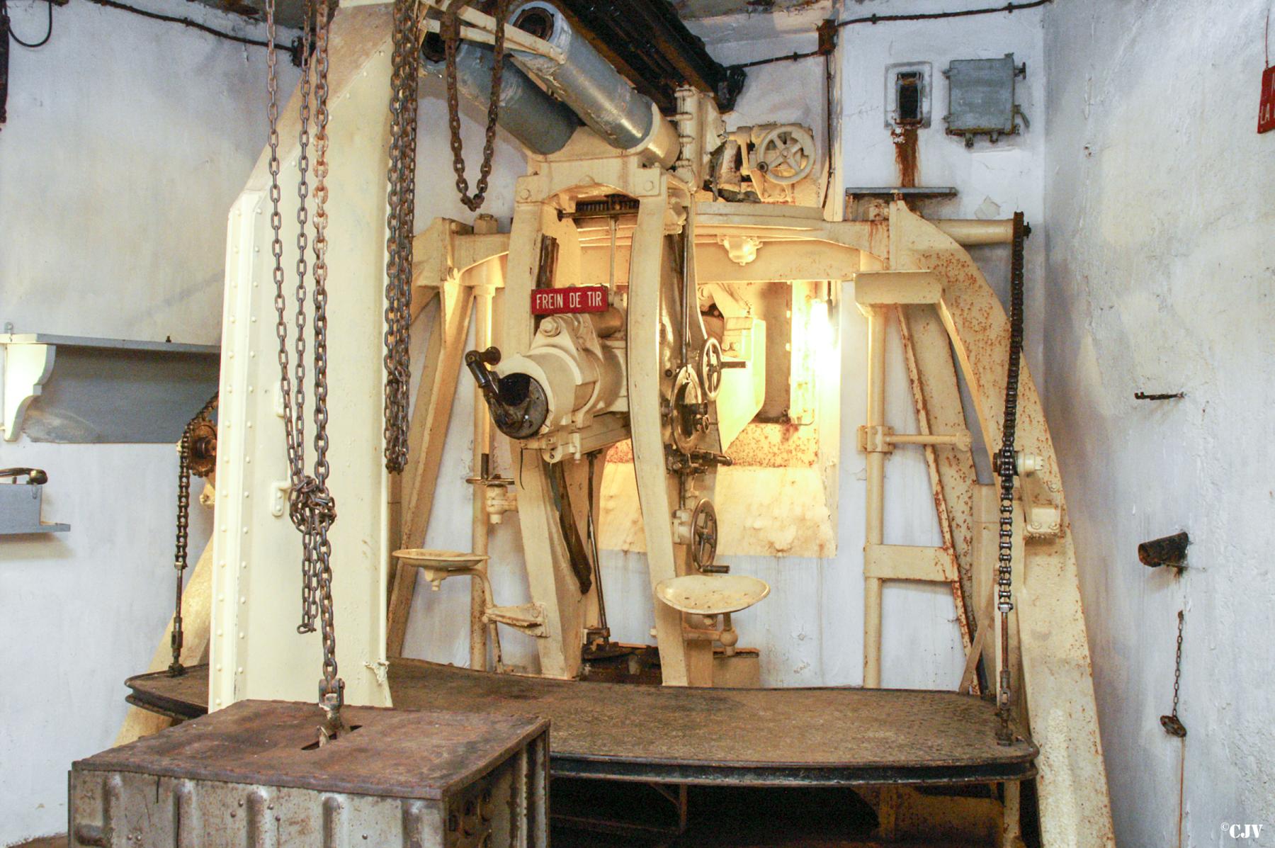Ligne Maginot - FERMONT - A2 (Ouvrage d'artillerie) - Bloc 4
Deuxième chambre de tir pour canon-obusier de 75 mle 32