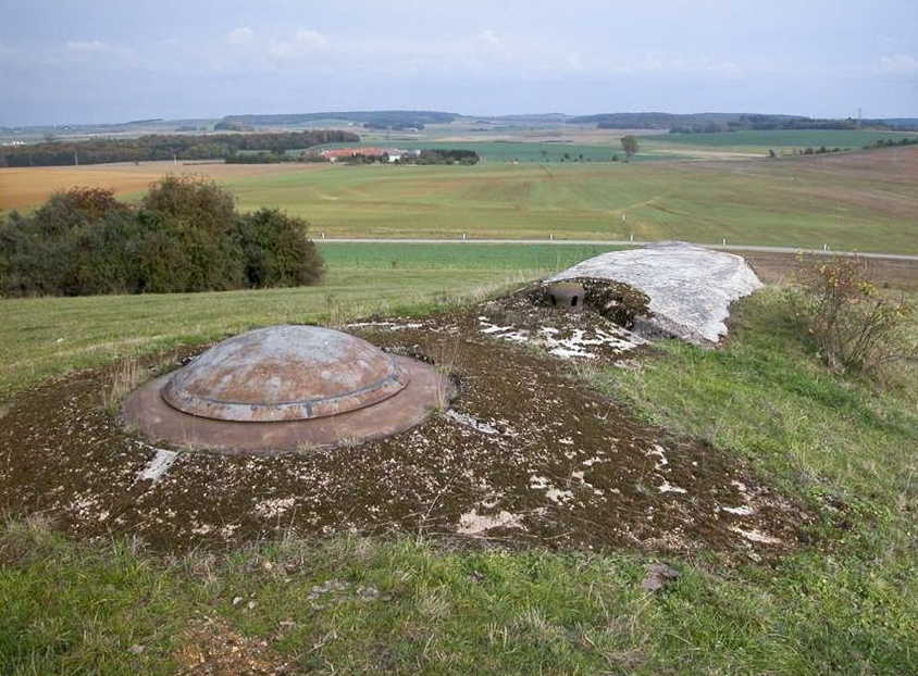 Ligne Maginot - FERMONT - A2 - (Ouvrage d'artillerie) - Bloc 6
Tourelle mitrailleuses - HUYGEN Georges