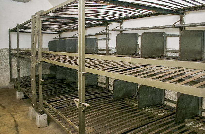 Ligne Maginot - FERMONT - A2 - (Ouvrage d'artillerie) - Chambre de troupe pour 30 hommes - HUYGEN Georges