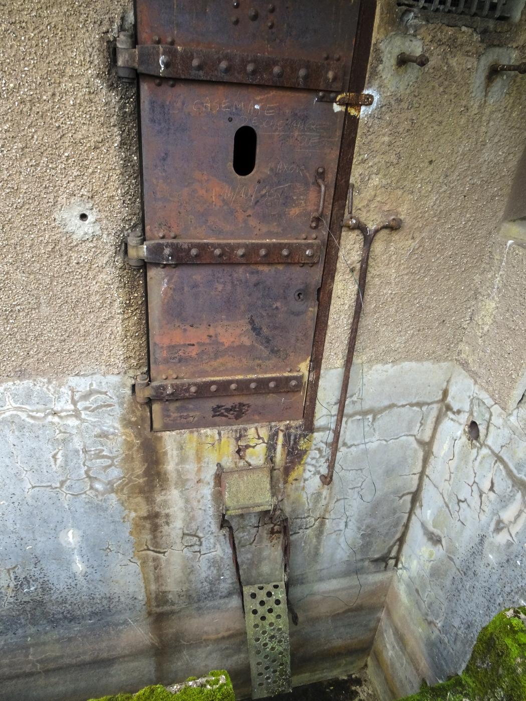 Ligne Maginot - ESCHERANGE OUEST - C37 - (Casemate d'infanterie - Simple) -  - Marc Fossoul