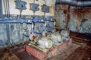 Ligne Maginot - LATIREMONT - A3 - (Ouvrage d'artillerie) - Usine electrique
Les pompes de circulation pour l'eau de refroidissement des moteurs