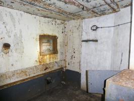 Ligne Maginot - COL DE GARDE (G) - EO10 - (Abri actif) - Bloc 4
Créneau JM