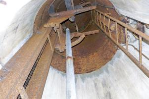 Ligne Maginot - BOIS DE FERANGE - X27 - (Abri) - Cloche GFM de l'entrée Est