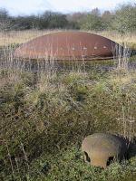 Ligne Maginot - ROCHONVILLERS - A8 - (Ouvrage d'artillerie) - Bloc 2
Tourelle de 75 et champignon de prise d'air au premier plan