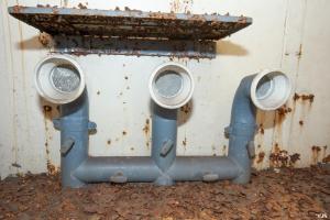 Ligne Maginot - ROCHONVILLERS - A8 - (Ouvrage d'artillerie) - Bloc 8
Tubes acoustiques pour communication avec la tourelle et les cloches