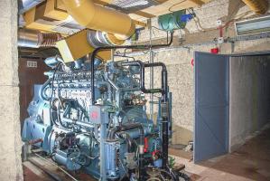 Ligne Maginot - ROCHONVILLERS - A8 - (Ouvrage d'artillerie) - Usine modernisée de l'ouvrage, avant destruction par les vandales en tous genres.