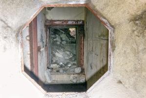 Ligne Maginot - HOBLING - A23 - (Ouvrage d'infanterie) - Bloc 1
Créneau FM de défense de la sortie de secours