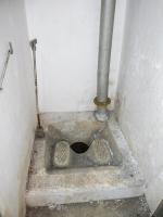 Ligne Maginot - COL DE GARDE (G) - EO10 - (Abri actif) - Un des trois wc