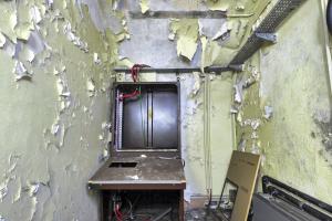 Ligne Maginot - ROCHONVILLERS - A8 - (Ouvrage d'artillerie) - Les aménagements du PC Guerre 
Bureau du Major d'ouvrage, la console Incendie de l'ouvrage
