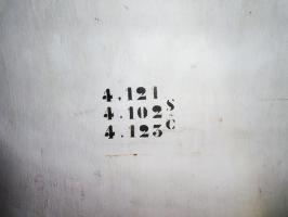 Ligne Maginot - COL DE GARDE (G) - EO10 - (Abri actif) - Bloc 4
Chambrée officiers
Numéros, matricules.