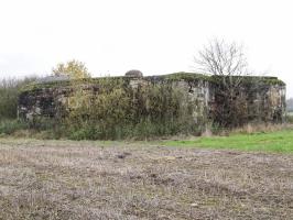 Ligne Maginot - MC07 - STG R - (Casemate d'infanterie - Double) - La façade de tir vers la gauche.
