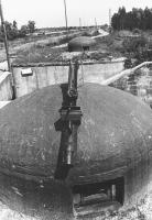 Ligne Maginot - 10BIS/2 - LANGGRUND - (Abri) - Un mortier de 50 de cloche posé sur la cloche