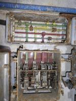 Ligne Maginot - COL DE GARDE (G) - EO10 - (Abri actif) - L'usine électrique
Tableau divisionnaire.
Le sectionneur principal