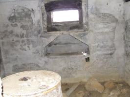 Ligne Maginot - M71B - (Blockhaus pour arme infanterie) - La chambre de tir vers la droite.