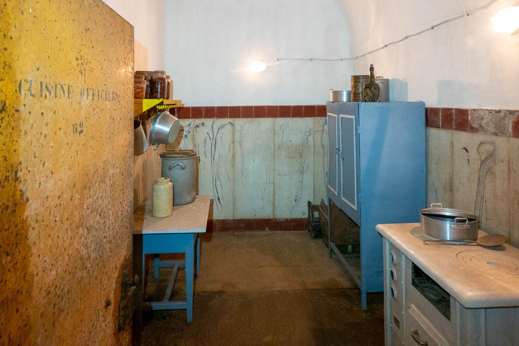 Ligne Maginot - BOUSSE - A24 - (Ouvrage d'infanterie) - Cuisine Officiers - Michel Teiten