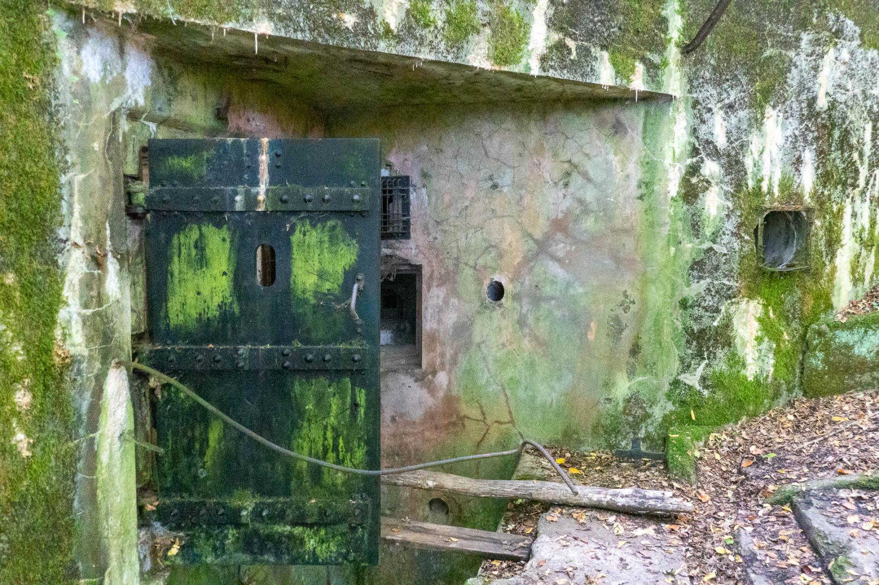 Ligne Maginot - HOBLING - A23 - (Ouvrage d'infanterie) - Bloc 2
Entrée - Michel Teiten