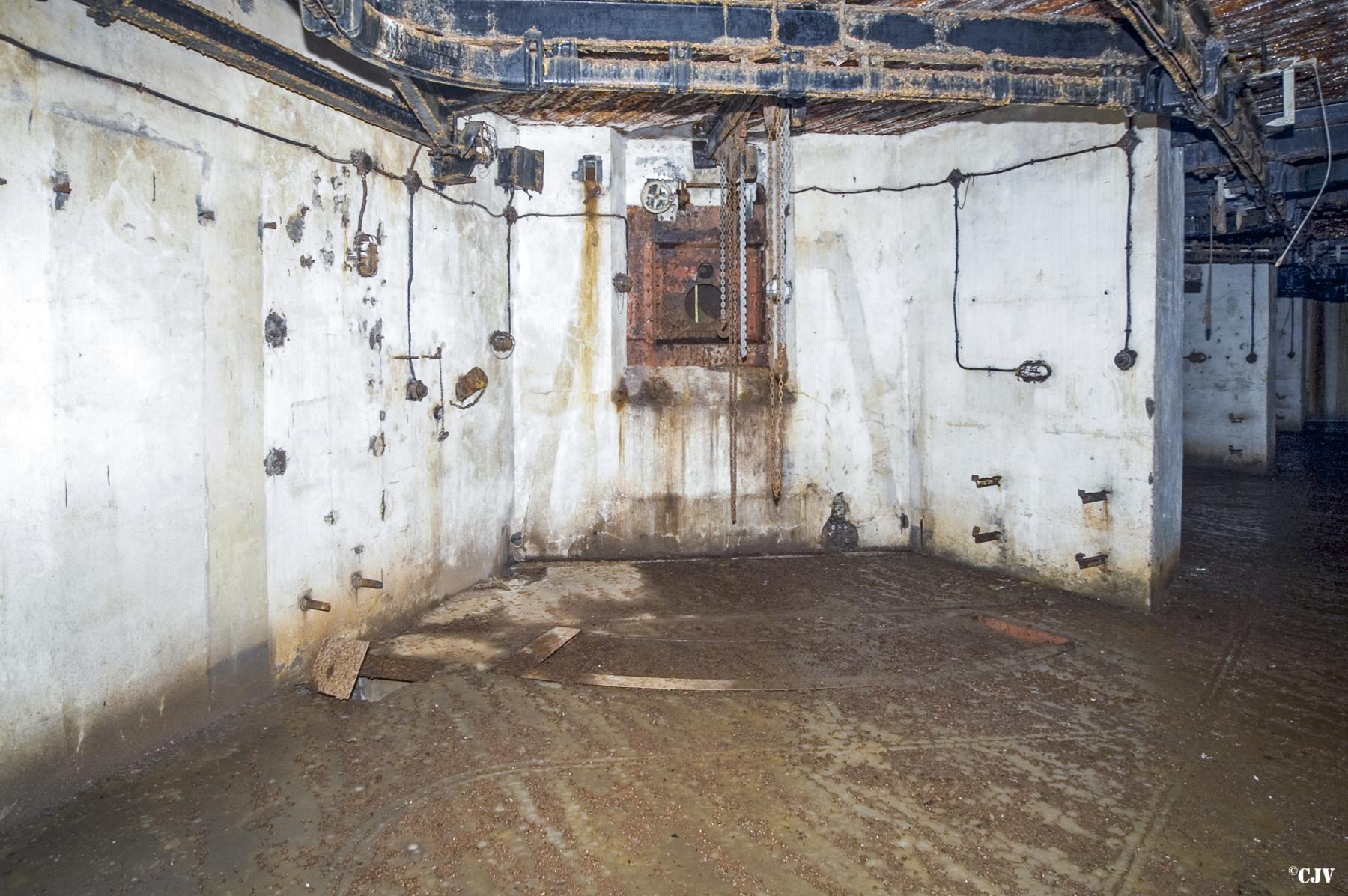 Ligne Maginot - LATIREMONT - A3 - (Ouvrage d'artillerie) - Bloc 6
