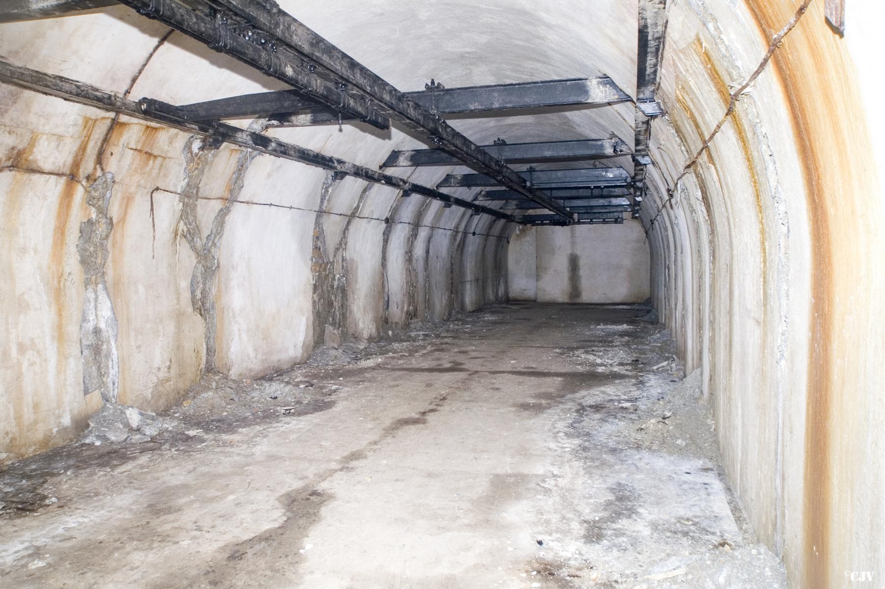 Ligne Maginot - LATIREMONT - A3 - (Ouvrage d'artillerie) - Le magasin M1