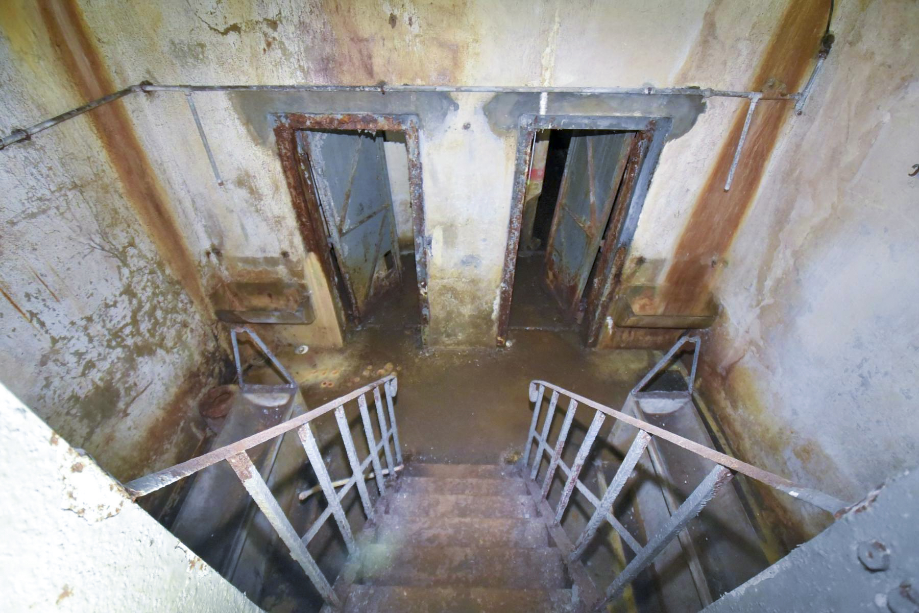 Ligne Maginot - LATIREMONT - A3 - (Ouvrage d'artillerie) - Caserne
Les toilettes - Ludovic KNAPP