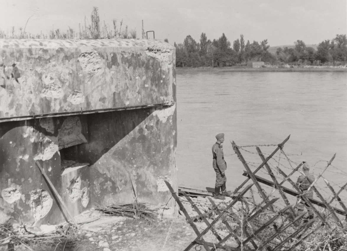 Ligne Maginot - 45/1 - SPONECK NORD - (Casemate d'infanterie - Double) - Coté sud - Inconnu