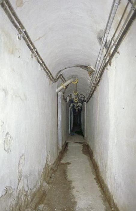 Ligne Maginot - COL DE GARDE (G) - EO10 - (Abri actif) - Galerie menant au bloc 1