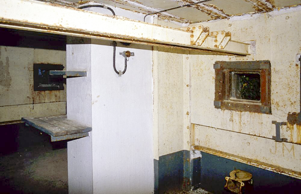 Ligne Maginot - COL DE GARDE (G) - EO10 - (Abri actif) - Bloc 4