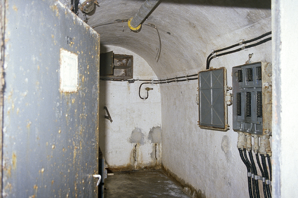 Ligne Maginot - COL DE GARDE (G) - EO10 - (Abri actif) - Local téléphonique ou PC