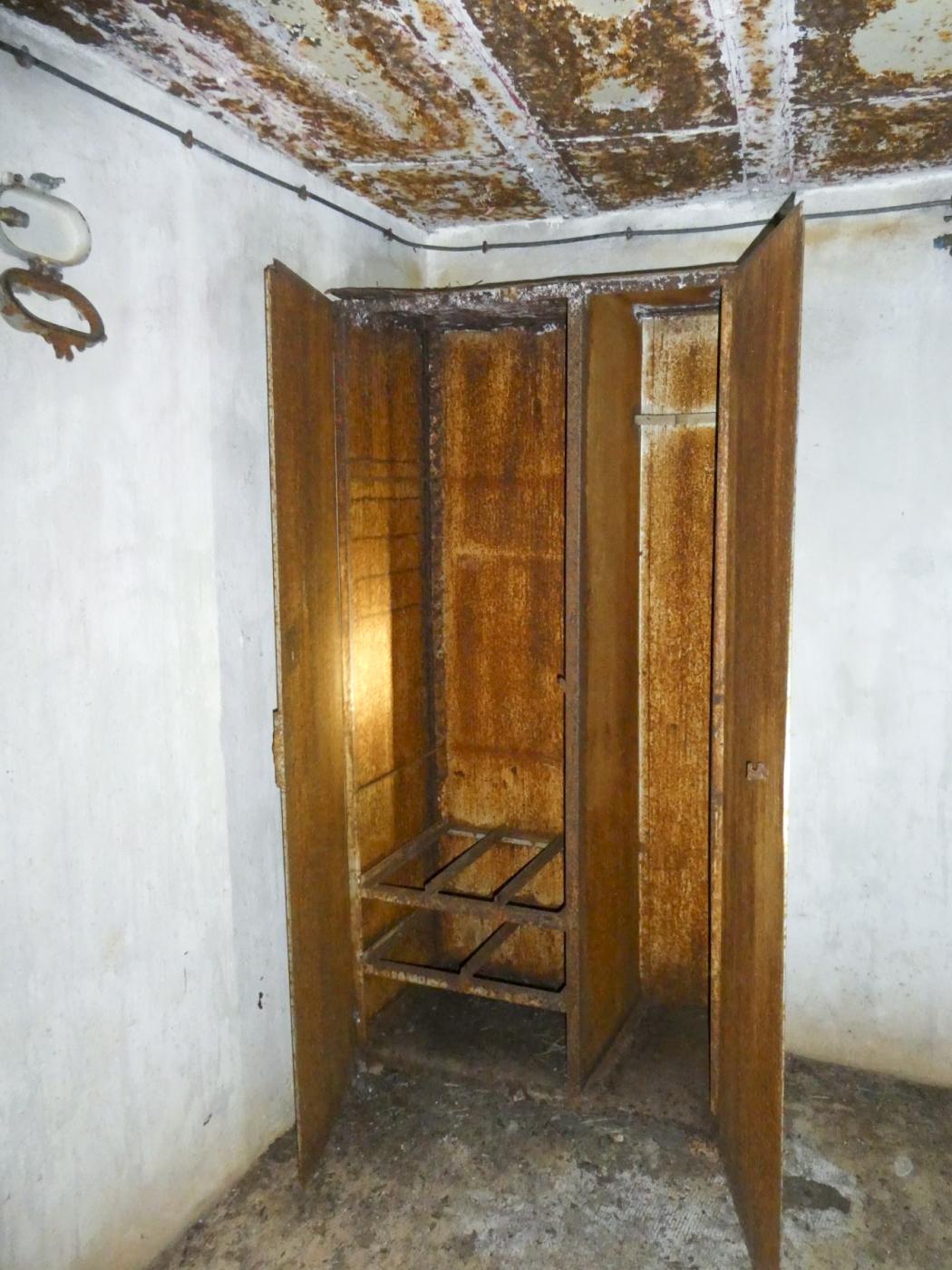 Ligne Maginot - COL DE GARDE (G) - EO10 - (Abri actif) - Bloc 4 - ELLENA Daniel - CUNY Philippe