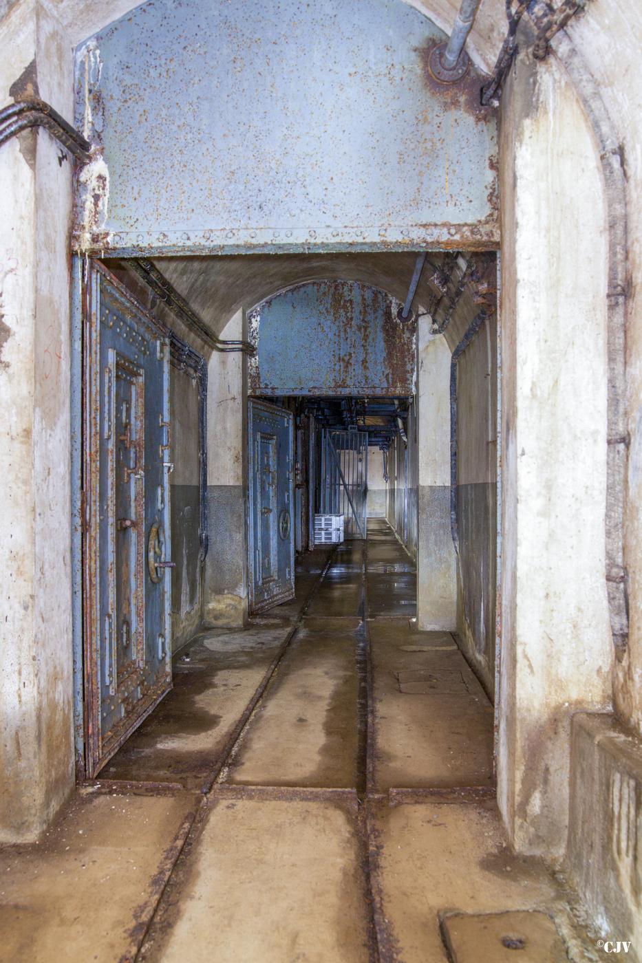 Ligne Maginot - ROCHONVILLERS - A8 - (Ouvrage d'artillerie) - Bloc 3
Galerie du magasin M2 - Lia VERMEULEN