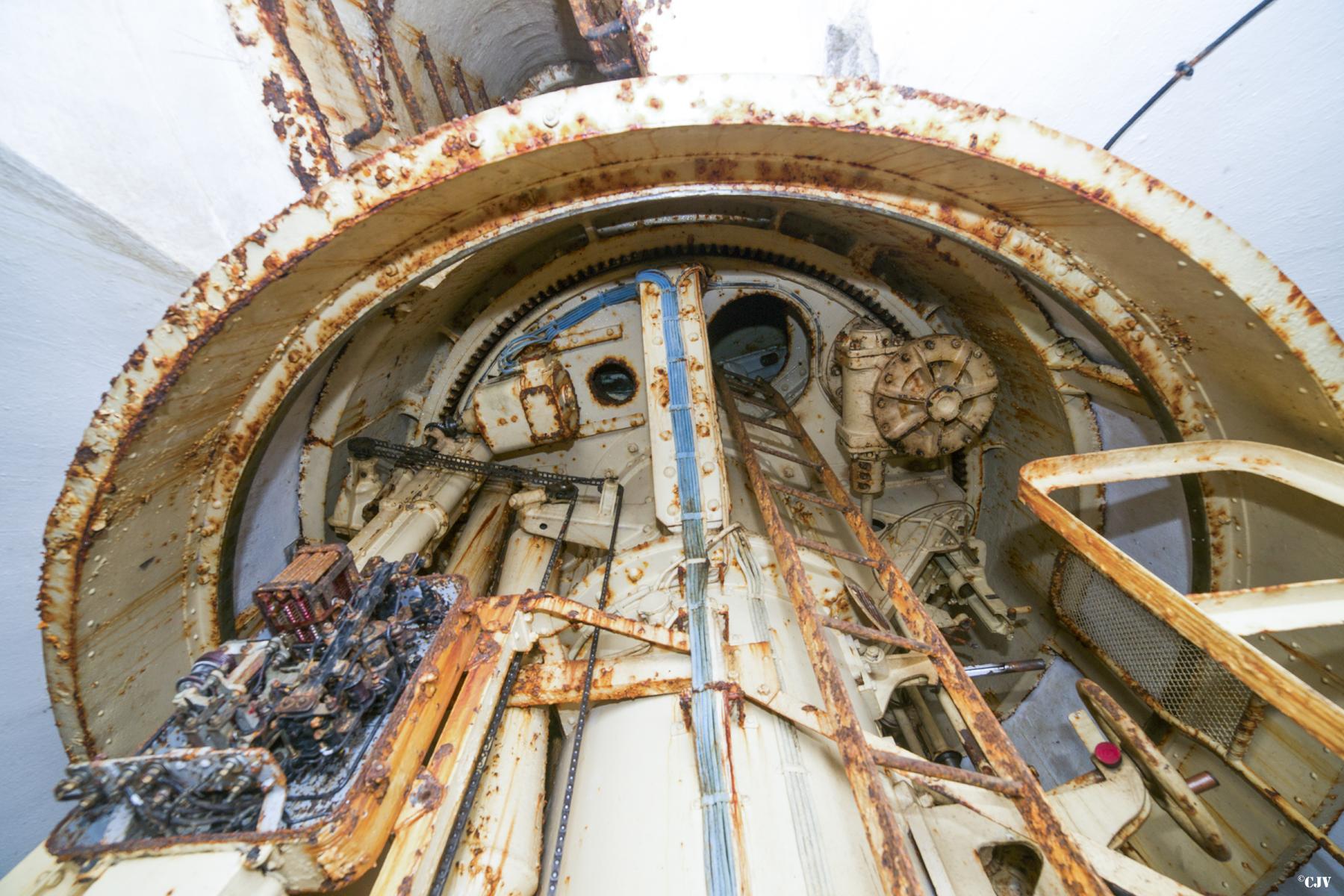 Ligne Maginot - ROCHONVILLERS - A8 - (Ouvrage d'artillerie) - Bloc 3
Etage intermédiaire - Lia VERMEULEN