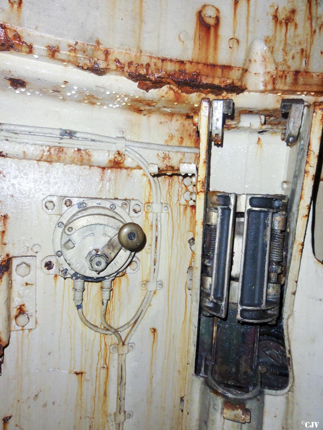 Ligne Maginot - ROCHONVILLERS - A8 - (Ouvrage d'artillerie) - Bloc 3
L'élévateur des munitions - Lia VERMEULEN