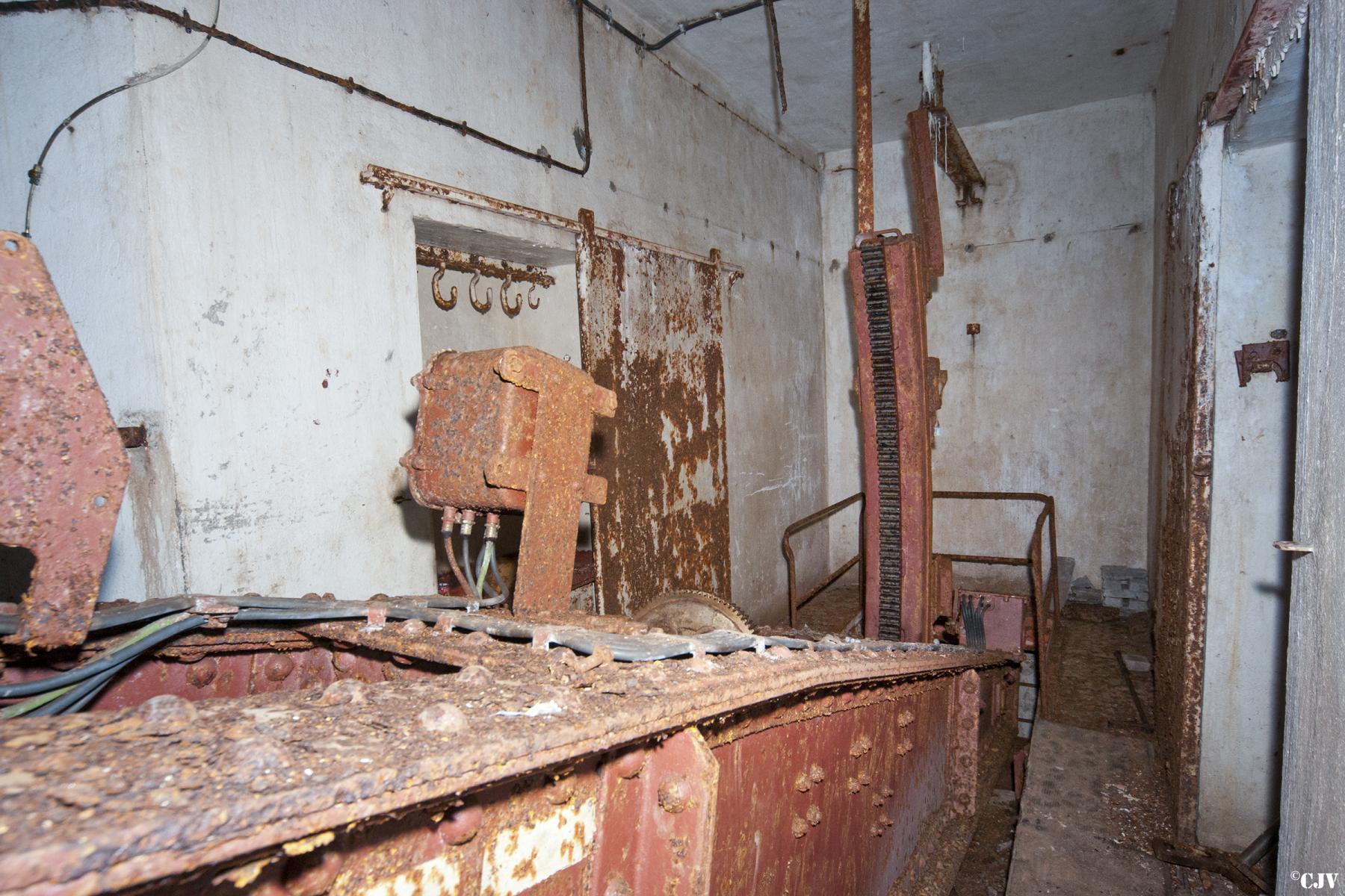 Ligne Maginot - ROCHONVILLERS - A8 - (Ouvrage d'artillerie) - Bloc 6
Etage inférieur - Lia VERMEULEN