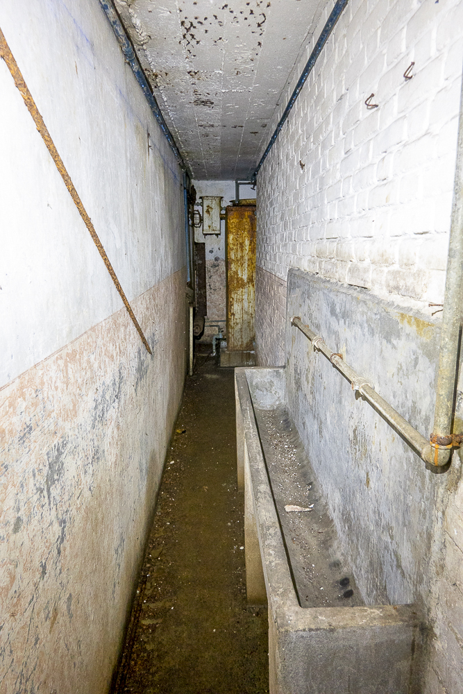 Ligne Maginot - HOBLING - A23 - (Ouvrage d'infanterie) - Bloc 1
Lavabos - Michel Teiten