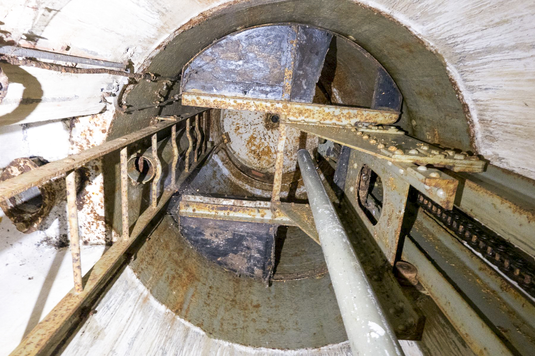 Ligne Maginot - HOBLING - A23 - (Ouvrage d'infanterie) - Bloc 4
Cloche GFM - Michel Teiten