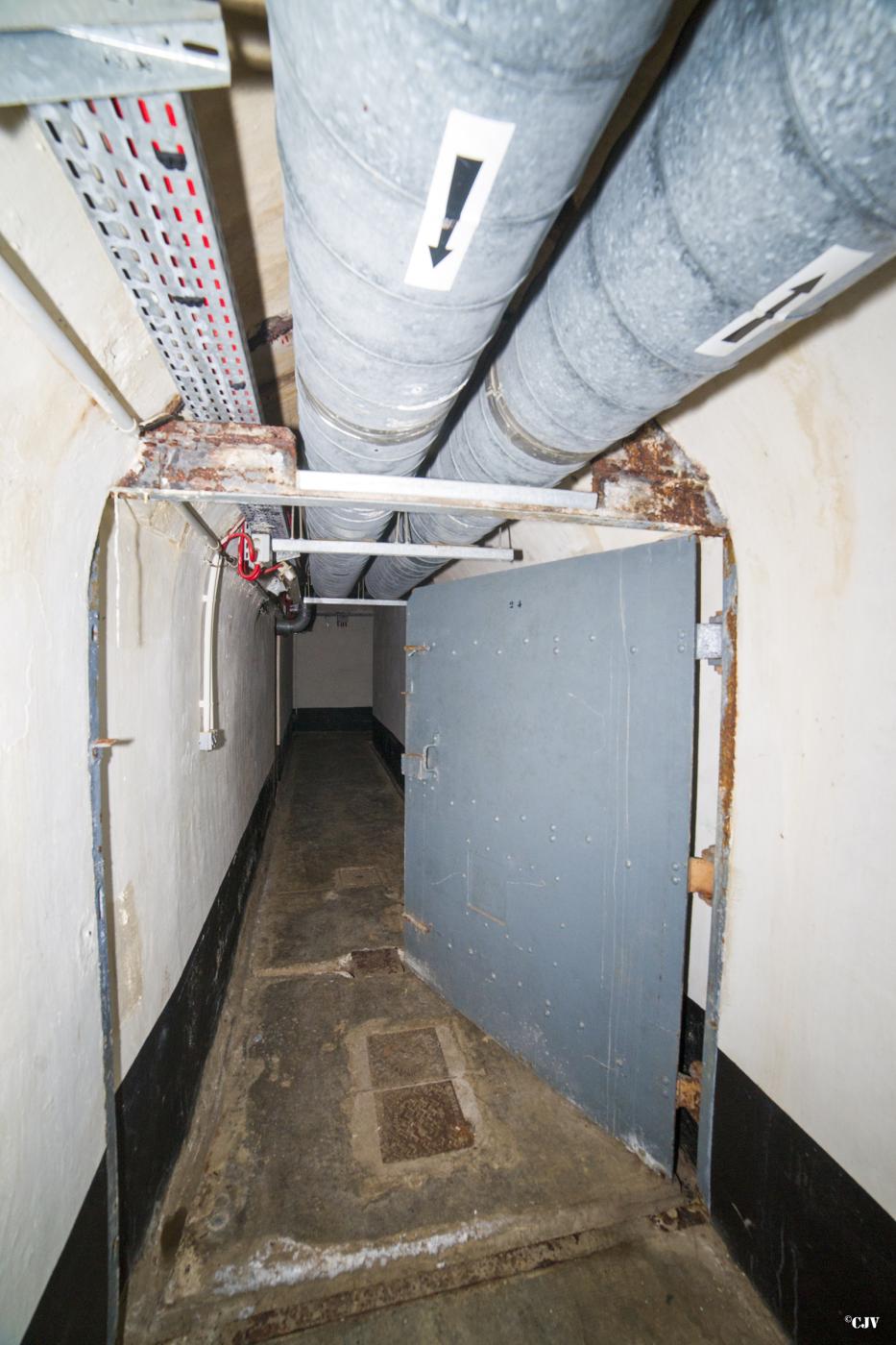 Ligne Maginot - ROCHONVILLERS - A8 - (Ouvrage d'artillerie) - Les aménagements du PC Guerre
Les magasins aux artifices - Lia VERMEULEN