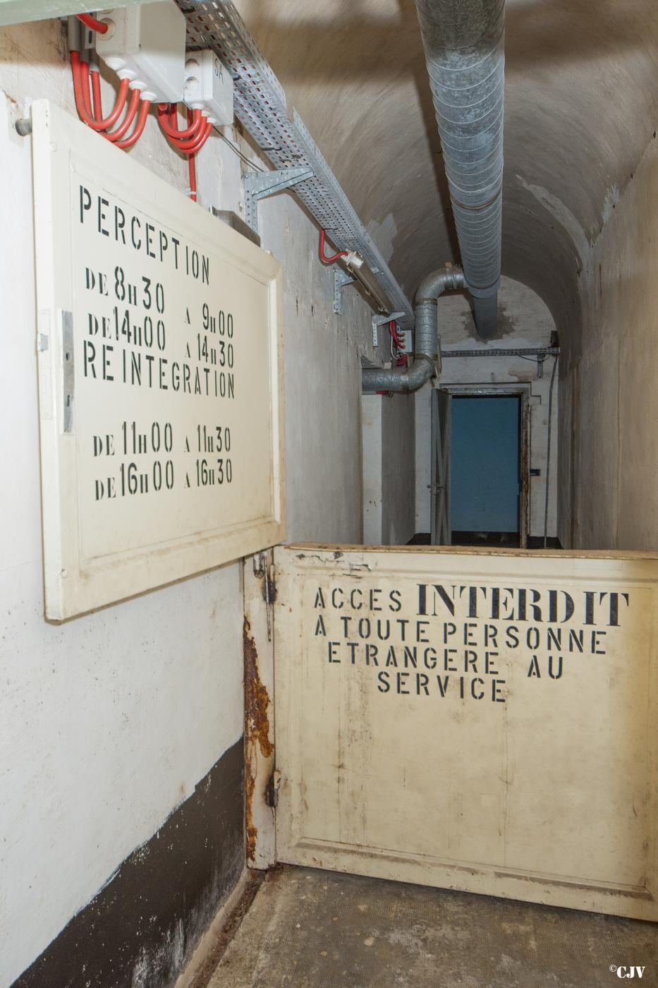 Ligne Maginot - ROCHONVILLERS - A8 - (Ouvrage d'artillerie) - Les aménagements du PC Guerre
Les magasins aux artifices - Lia VERMEULEN