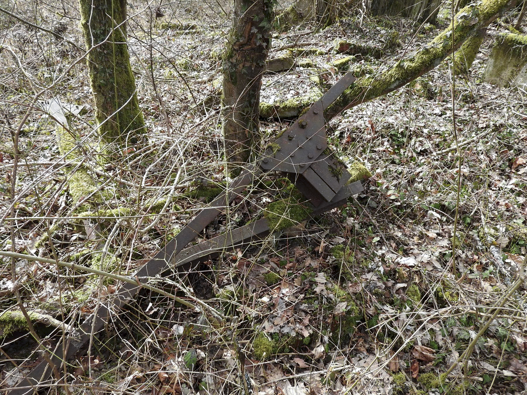 Ligne Maginot - TETING CAMP - (Camp de sureté) - Un élément d'une charpente métallique