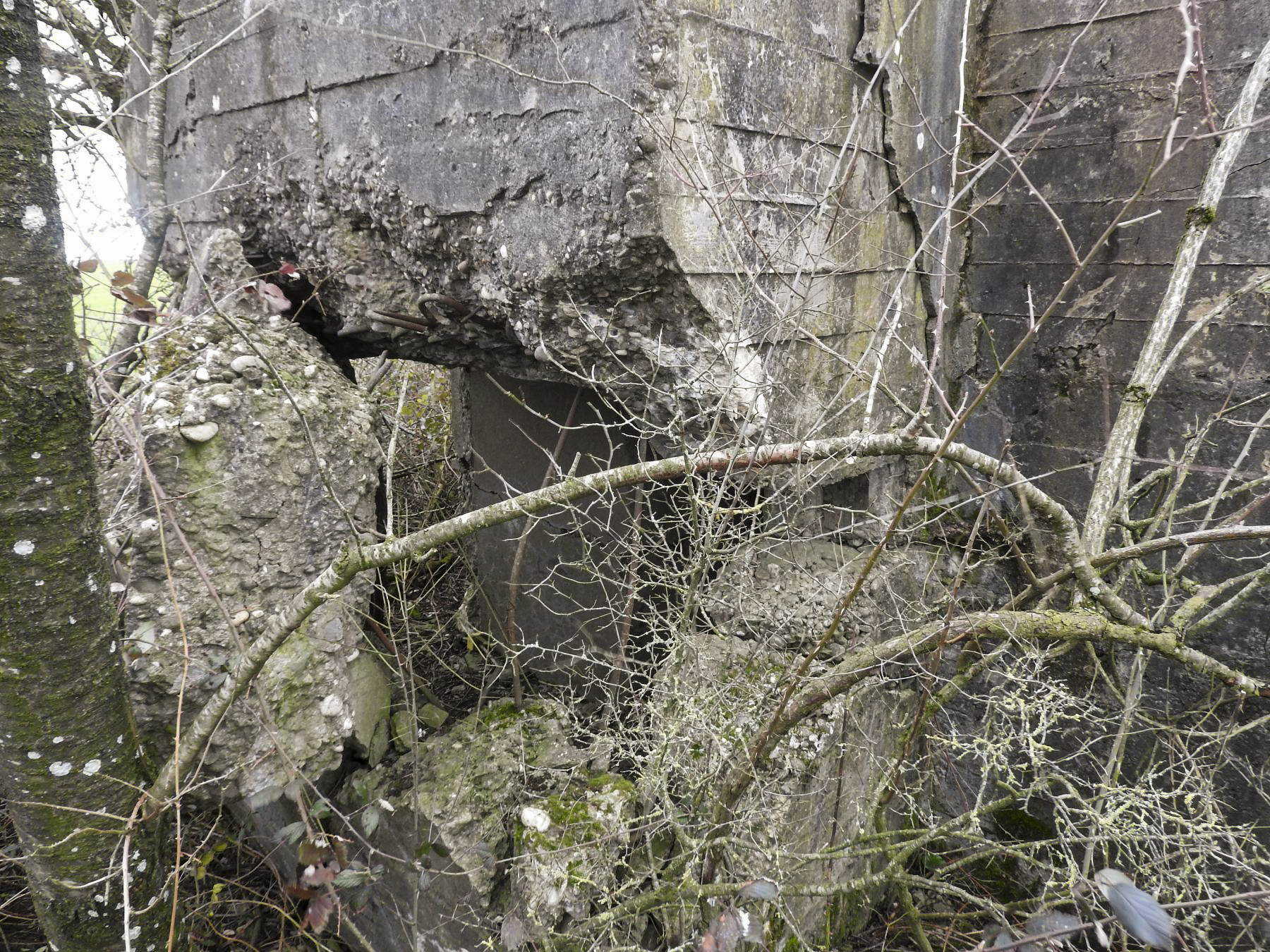 Ligne Maginot - BLANKHECK - (Blockhaus pour arme infanterie) - La deuxième chambre de tir est détruite. - STENGER Mathieu