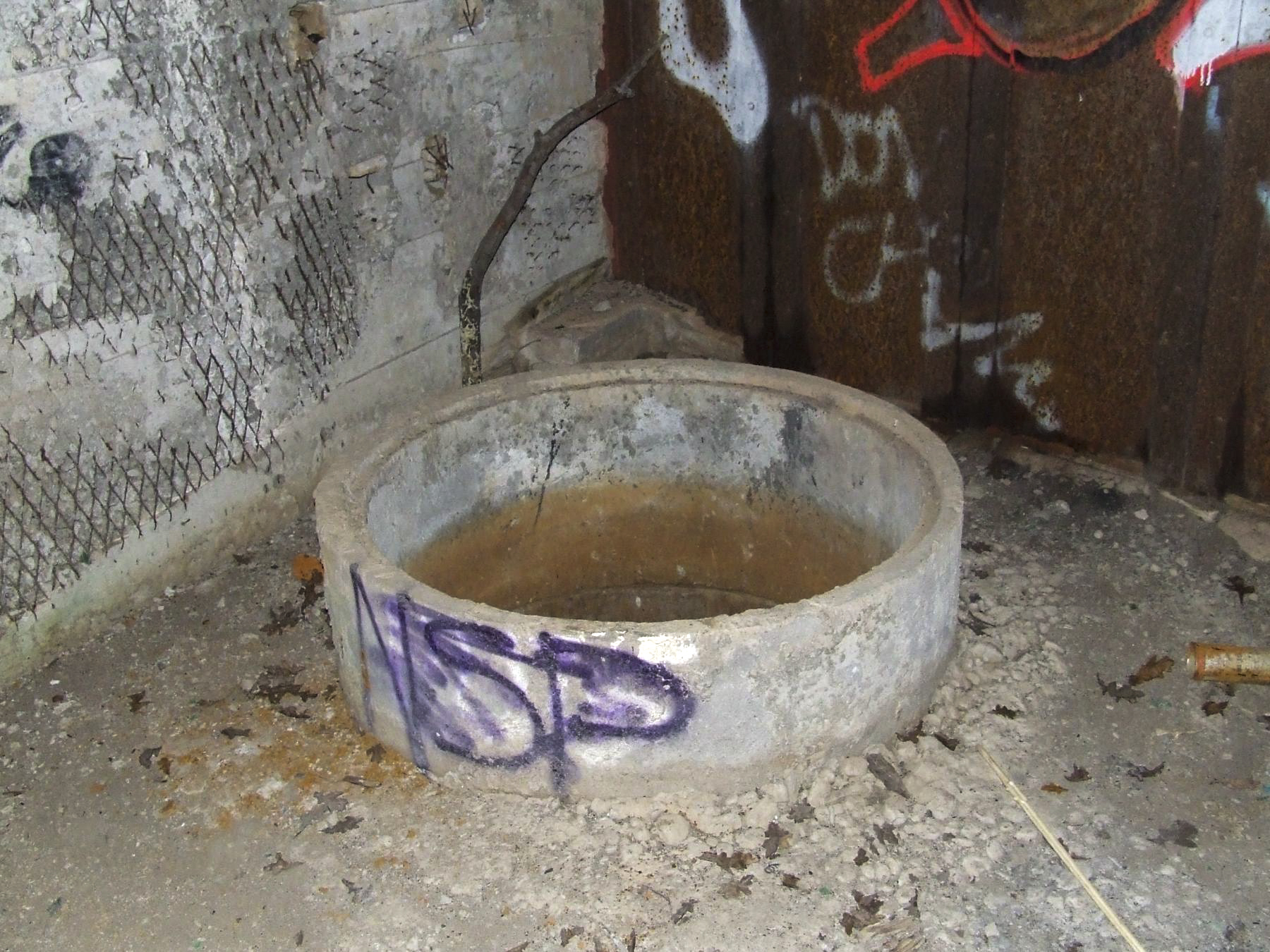 Ligne Maginot - MC07 - STG R - (Casemate d'infanterie - Double) - Le puits. - STENGER Mathieu