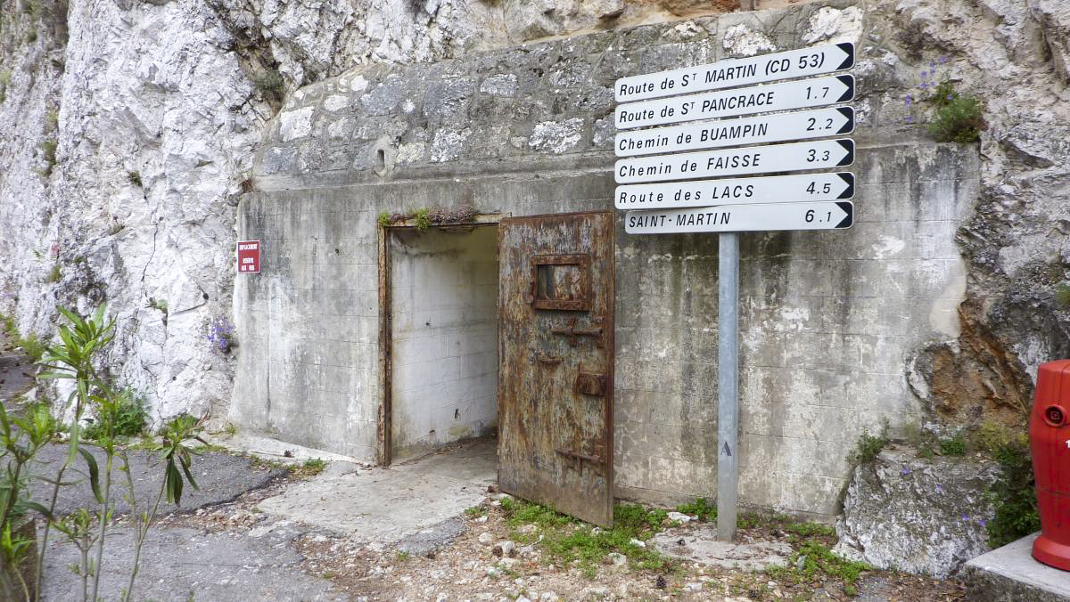 Ligne Maginot - PEILLE - (Central téléphonique isolé) - Entrée de gauche