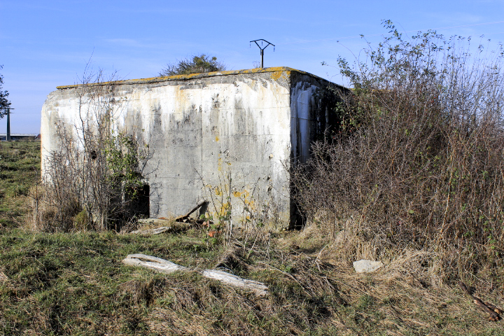 Ligne Maginot - RUISSEAU 8 - (Blockhaus pour arme infanterie) -                     