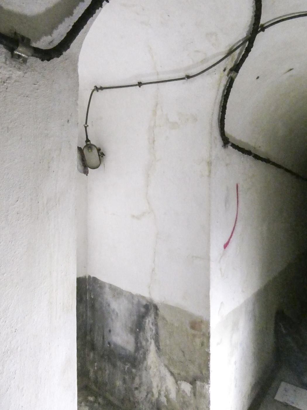 Ligne Maginot - COL DE GARDE (G) - EO10 - (Abri actif) - Bloc 4
Niche de rangement avant le sas. - ELLENA Daniel - CUNY Philippe