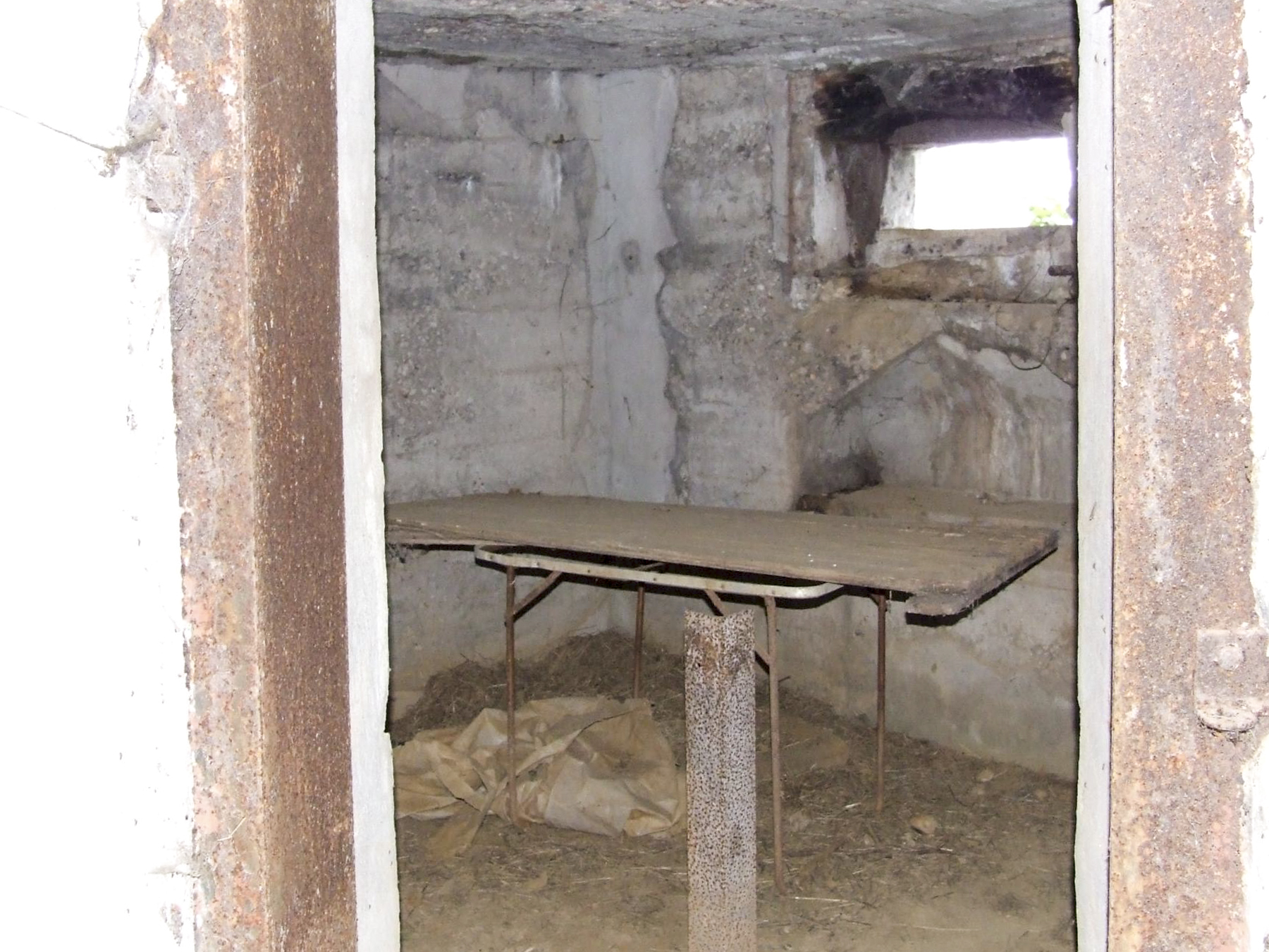 Ligne Maginot - M71B - (Blockhaus pour arme infanterie) - La chambre de tir gauche.