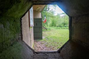 Ligne Maginot - HEIDENBUCKEL - (Abri) - Vue à travers le créneau FM droit de la caponnière centrale 