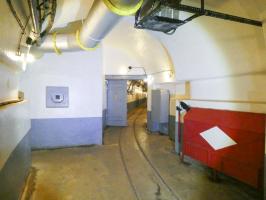 Ligne Maginot - SCHOENENBOURG - (Ouvrage d'artillerie) - Galerie en bas de l’entrée des hommes
Créneau de défense intérieur