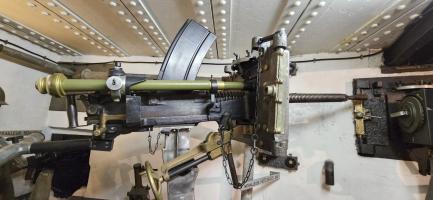 Ligne Maginot - ESCH - (Casemate d'infanterie - Double) - Mitrailleuse Hotchkiss de 13,2 mm mle 1929