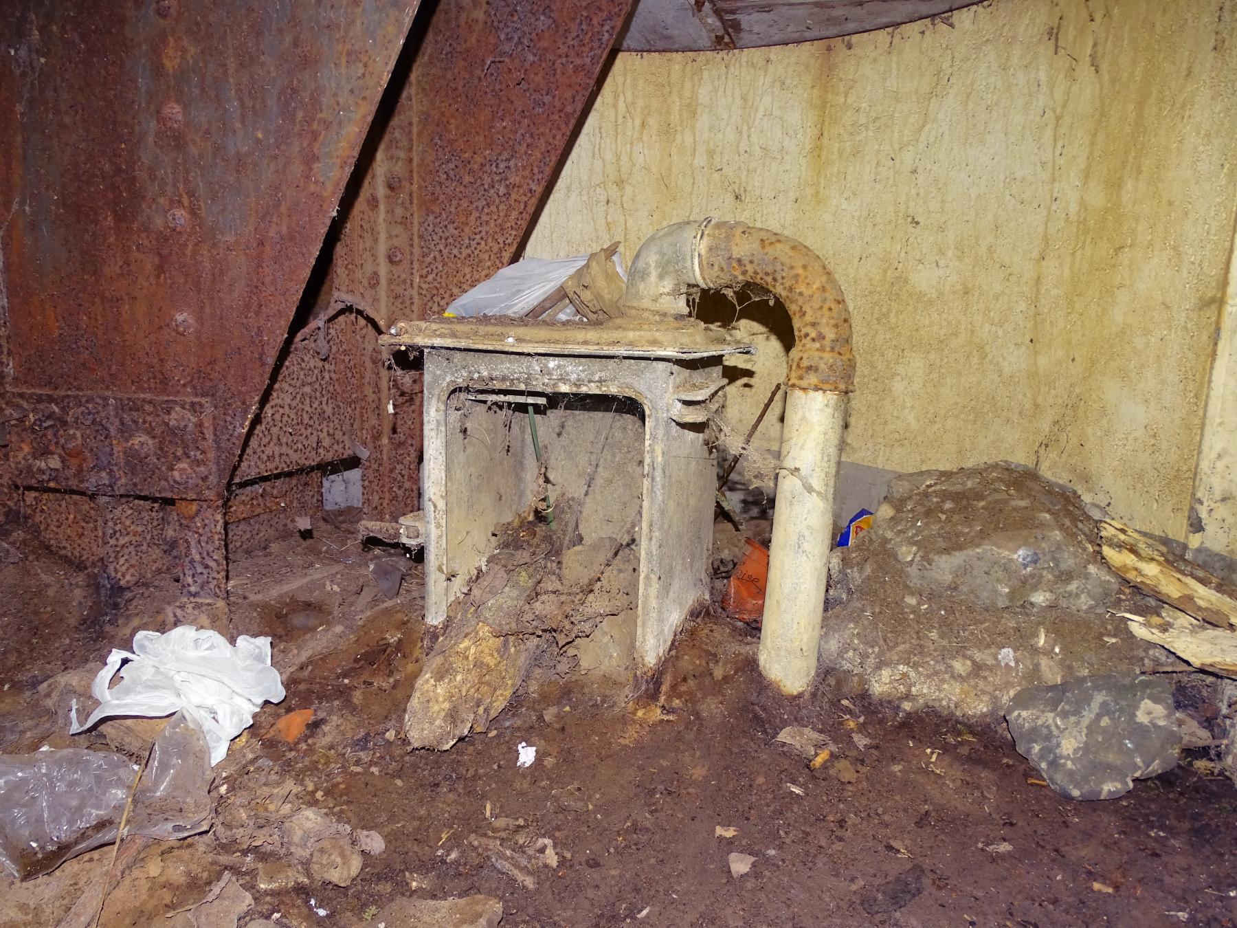 Ligne Maginot - A12 - ERMITAGE SUD - (Casemate d'infanterie - Simple) -  - Julien Boulanger