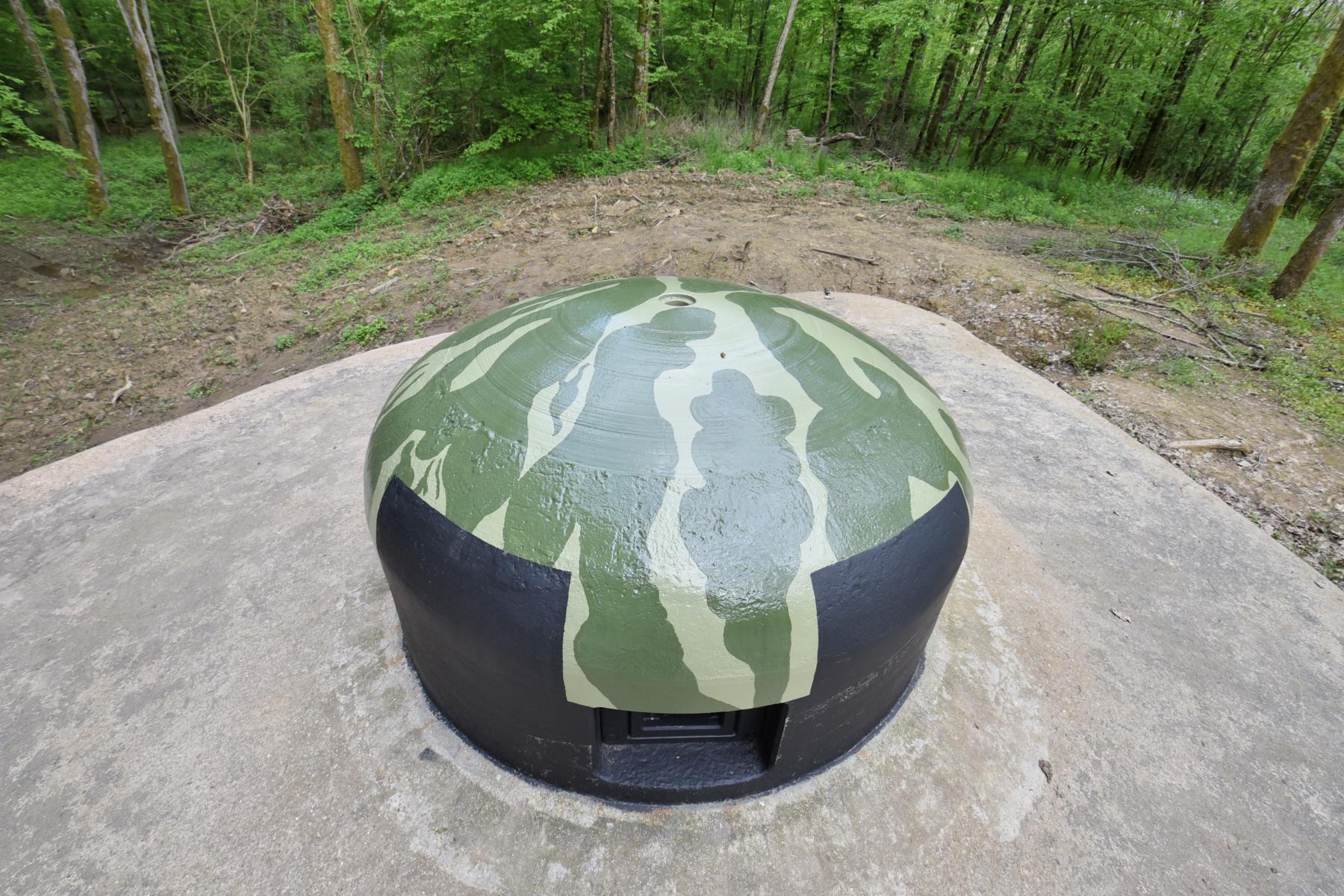 Ligne Maginot - BOIS DE KANFEN OUEST - C42 - (Casemate d'infanterie - Simple) - La cloche GFM nettoyée et repeinte. - Ludovic KNAPP